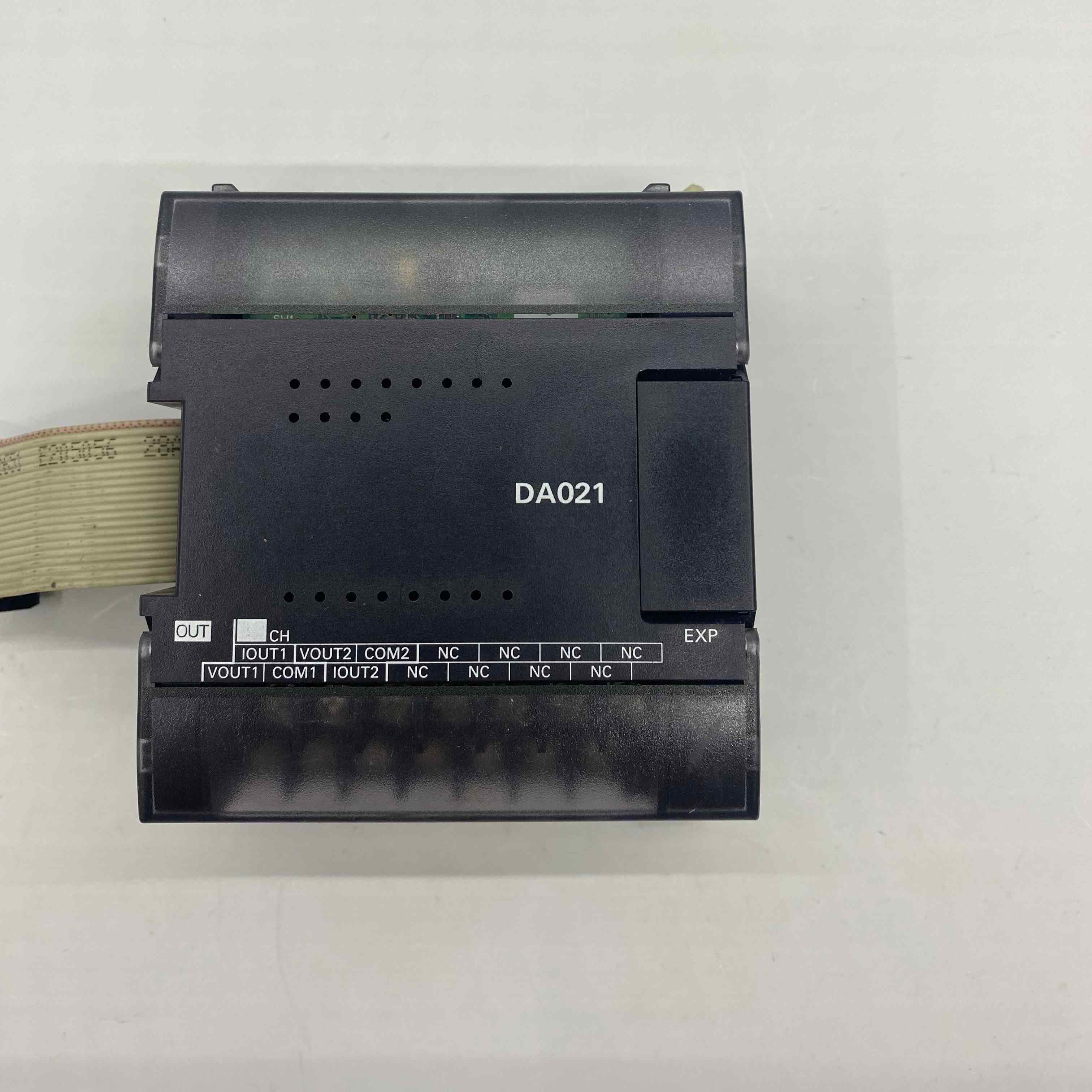 OMRON CP1W-DA021 ANALOG ÇIKIŞ PLC