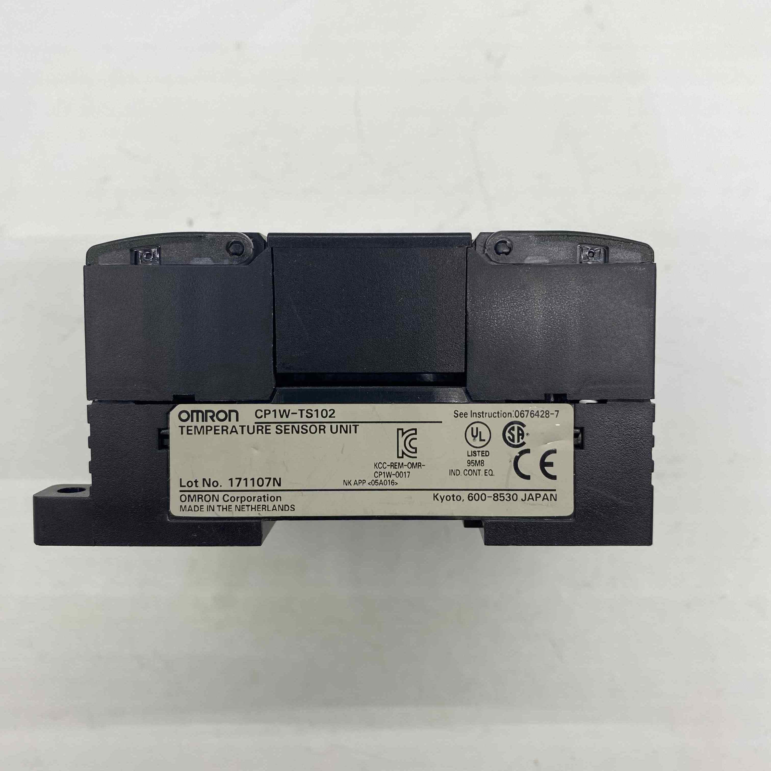 OMRON CP1W-TS102 SICAKLIK MODÜL PLC
