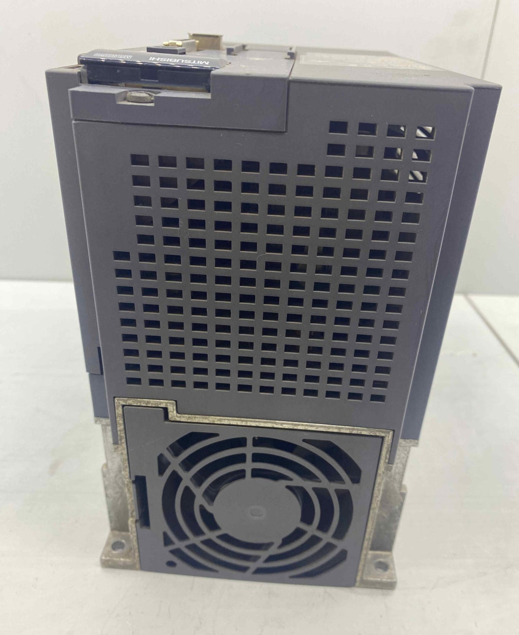 MITSUBISHI MR-J3-500A4 5KW 380V SERVO SÜRÜCÜ