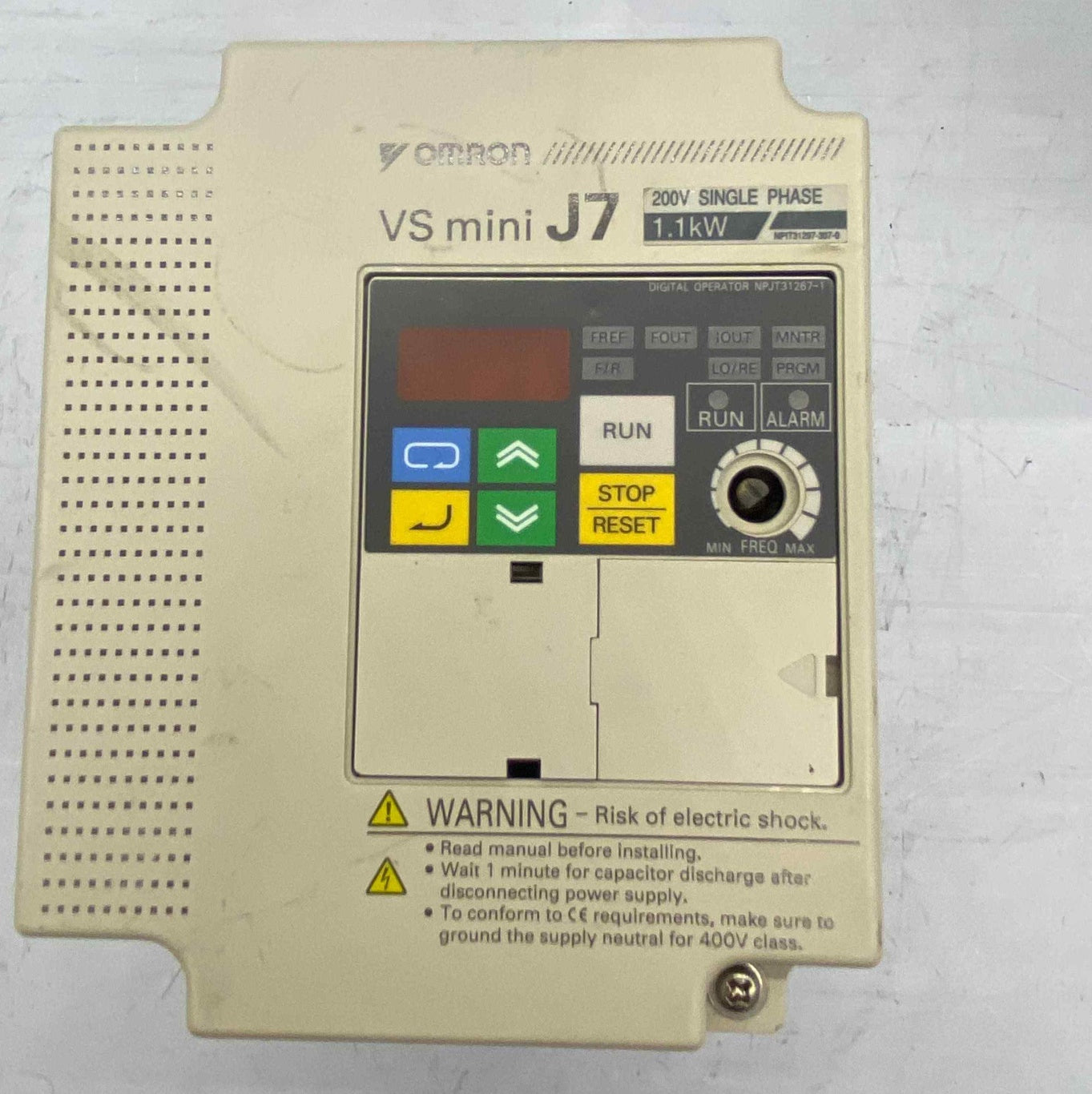 YASKAWA CIMR-J7AZB0P7 1.1KW 220V SÜRÜCÜ