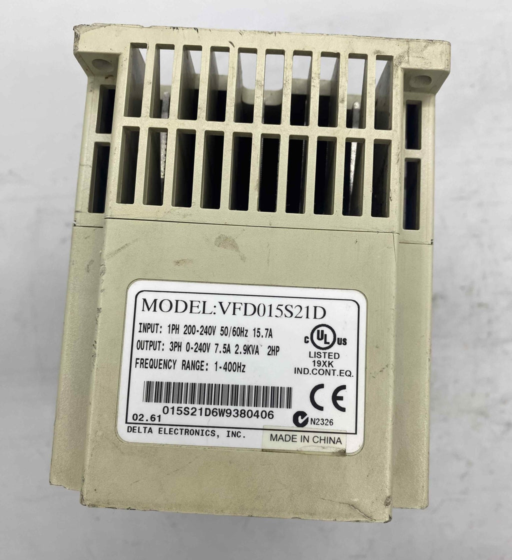 DELTA VFD015S21D  1.5KW 220V  SÜRÜCÜ