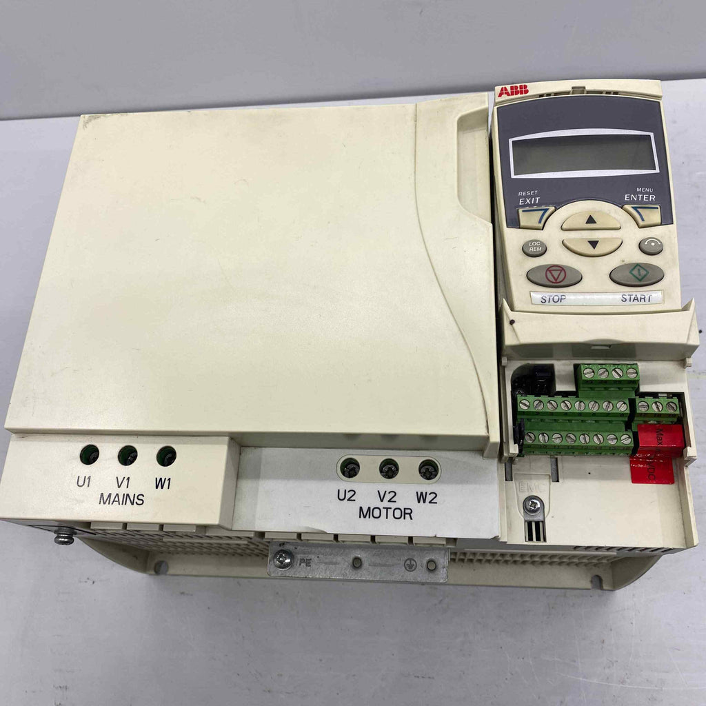 ABB ACS310-03E-34A1-4 15KW 380V SÜRÜCÜ