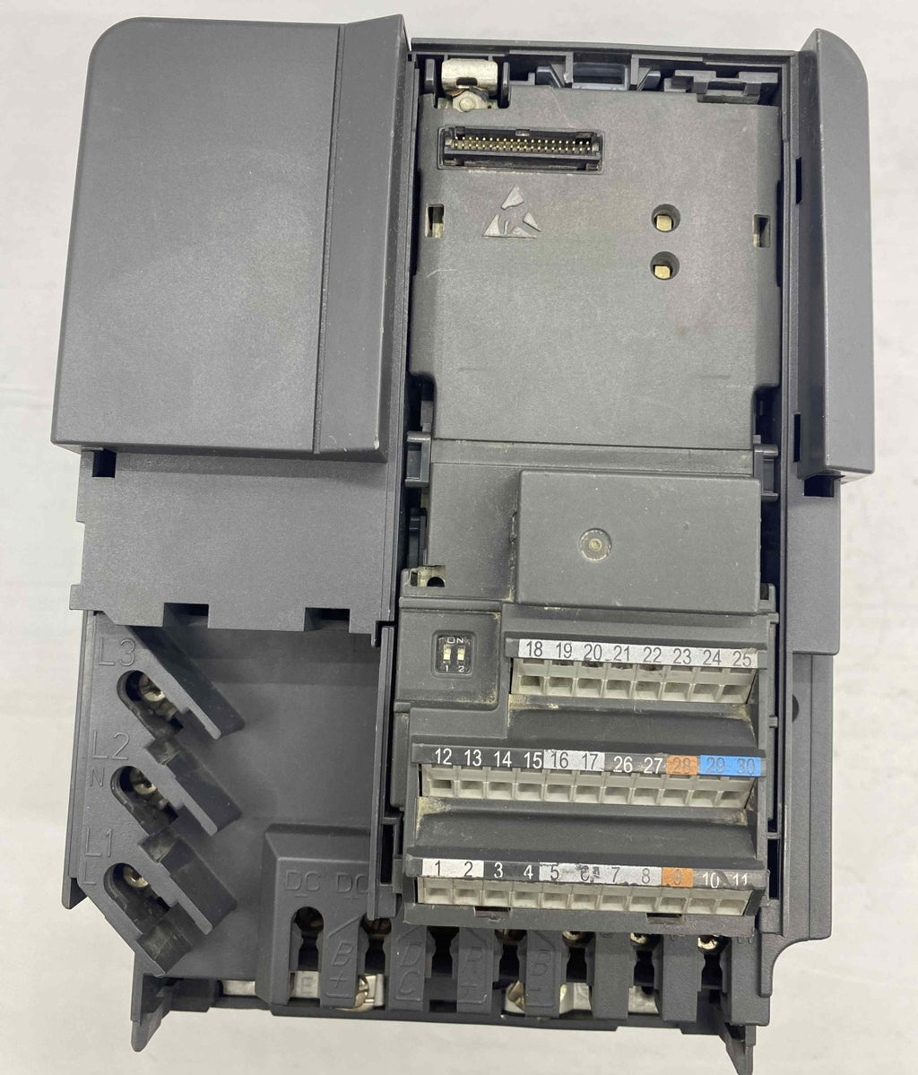 SIEMENS 6SE6440-2UD23-0BA1 3KW 380V SÜRÜCÜ