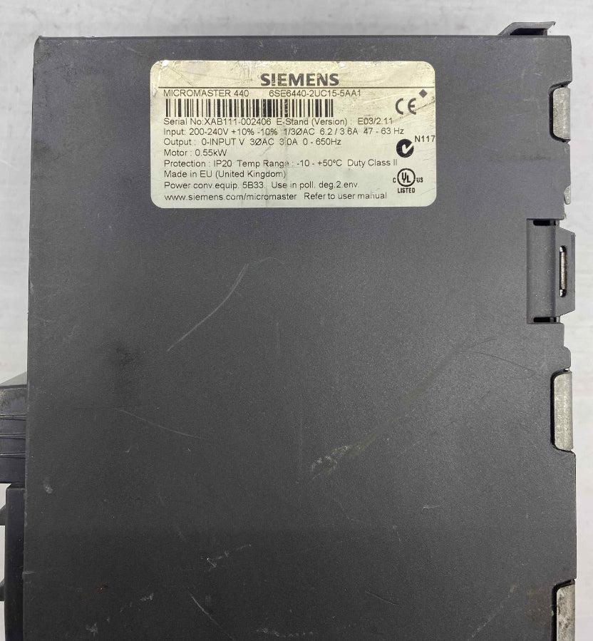 SIEMENS 6SE6 440-2UC15-5AA1 6SE6440-2UC15-5AA1 0.55KW 220V  SÜRÜCÜ
