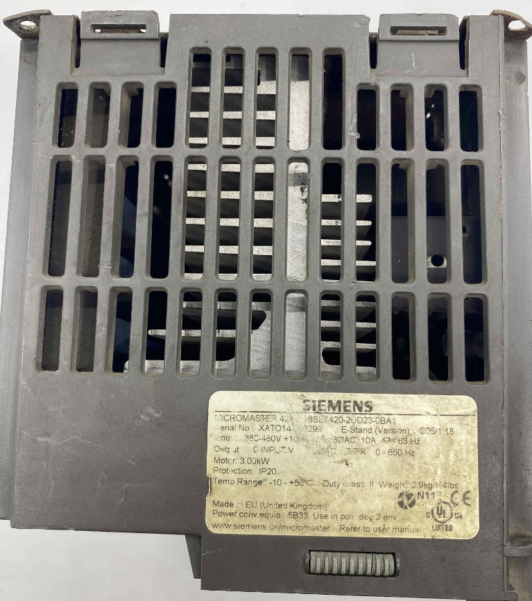 SIEMENS 6SE6 420-2UD23-0BA1 6SE6420-2UD23-0BA1 3KW 380V  SÜRÜCÜ