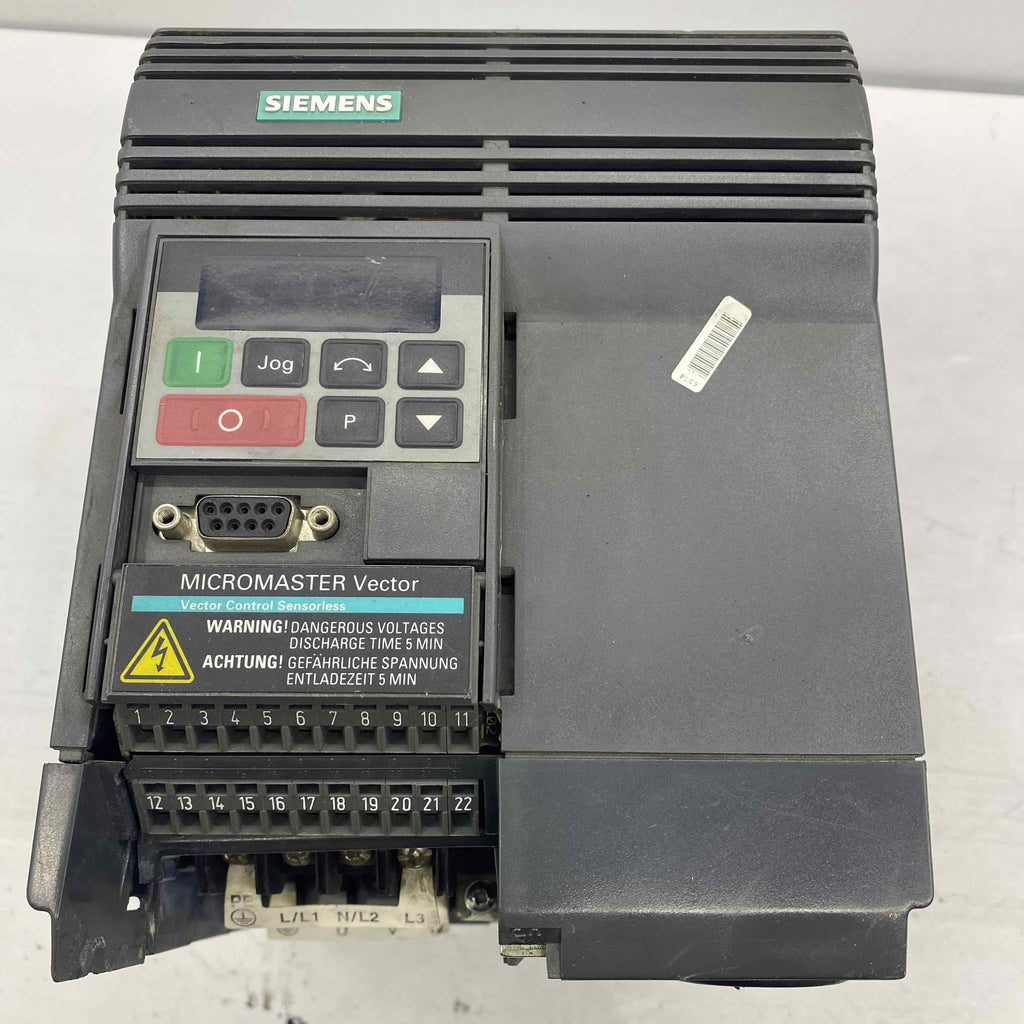 SIEMENS 6SE3217-3DB40 3KW 380V SÜRÜCÜ