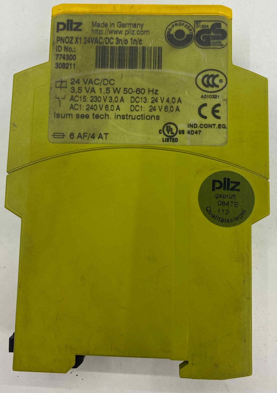 PILZ PNOZ X1 24VAC/DC 3N/0 1N/C  EMNİYET RÖLESİ