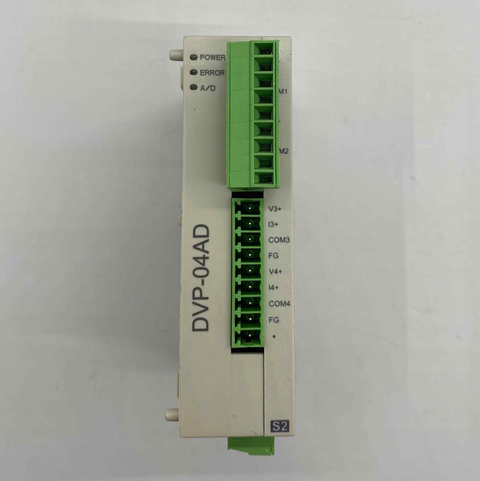 DELTA DVP-04AD  PLC