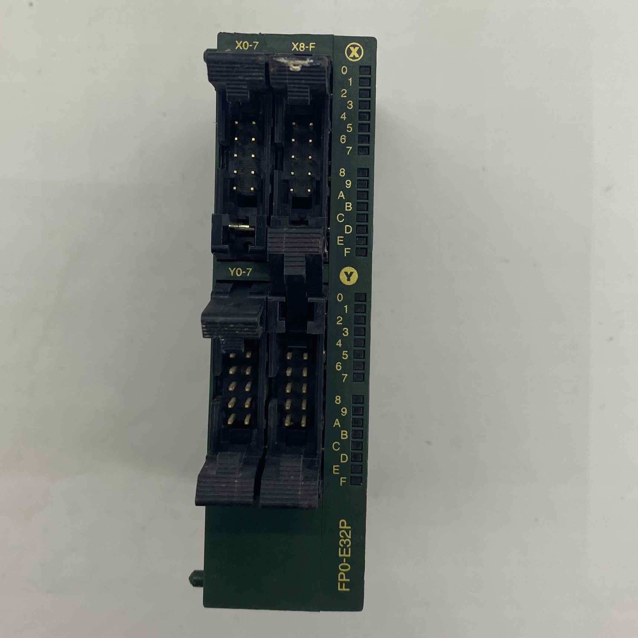 PANASONİC FPO-E32P  PLC