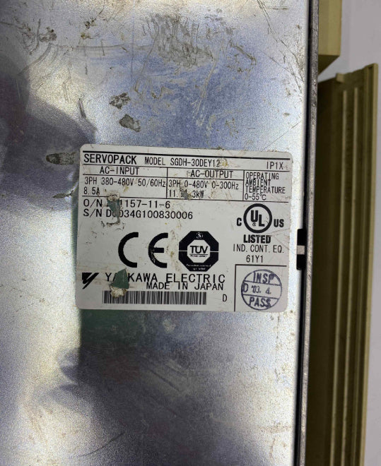 YASKAWA SGDH-30DEY12 3KW 380V SERVO SÜRÜCÜ