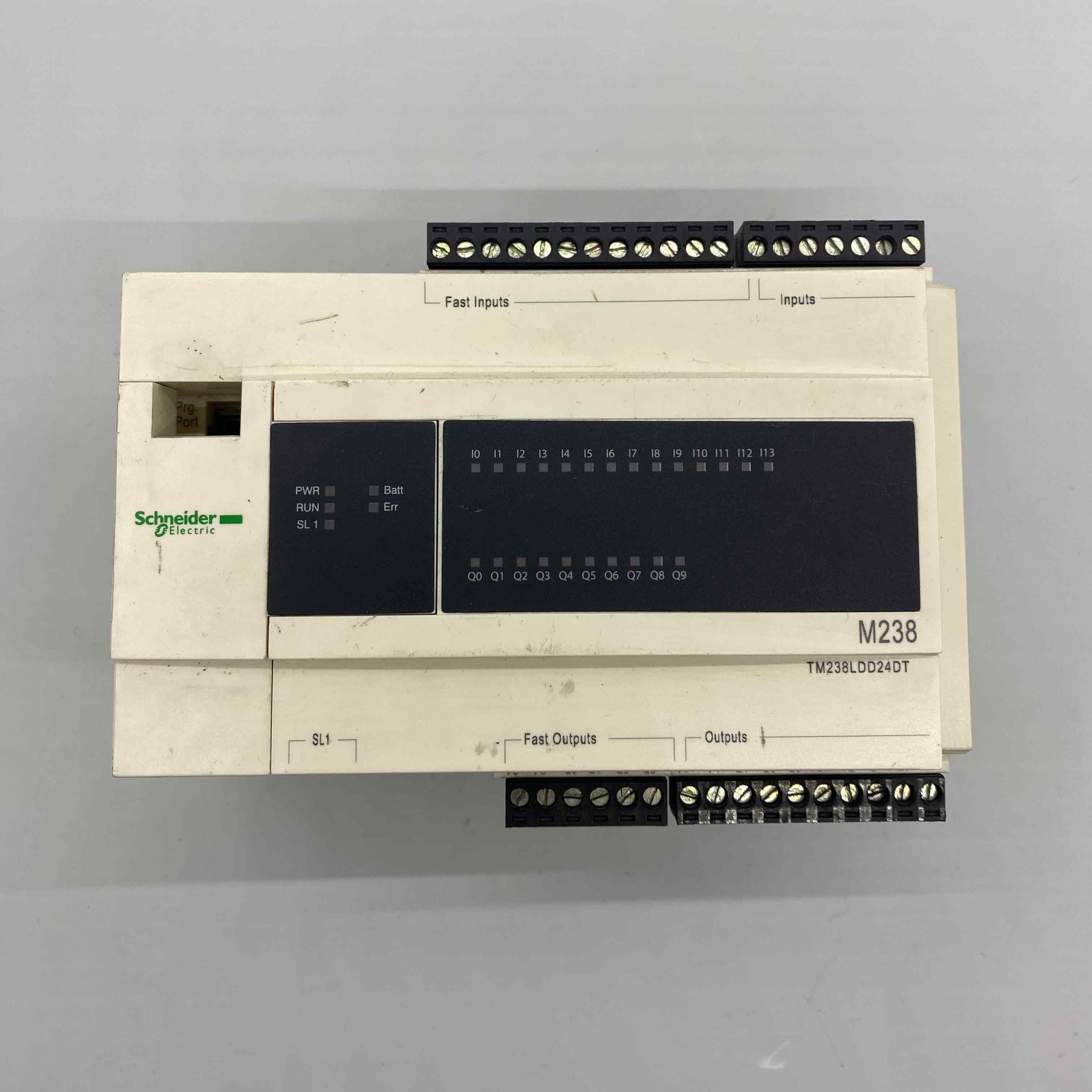 SCHNEİDER TM238LDD24DT  PLC