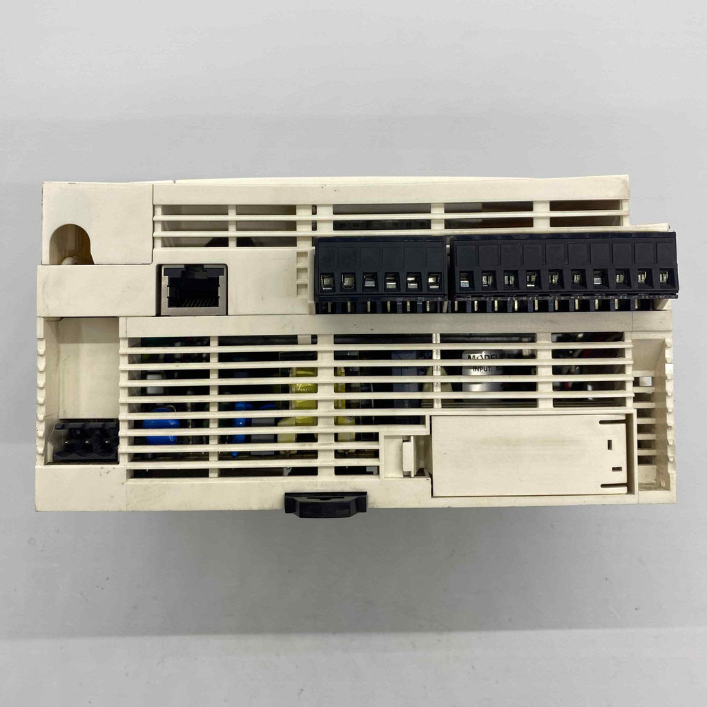 SCHNEİDER TM238LDD24DT  PLC