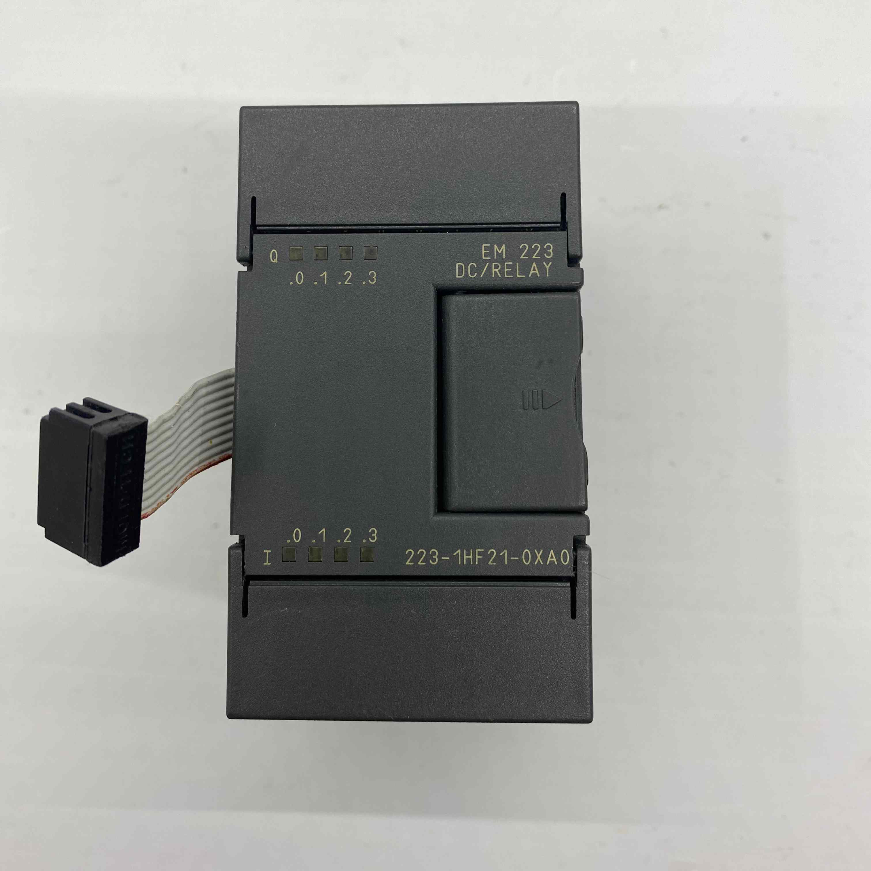 SIEMENS 6ES7 223-1HF21-0XA0 6ES7223-1HF21-0XA0  PLC MODUL