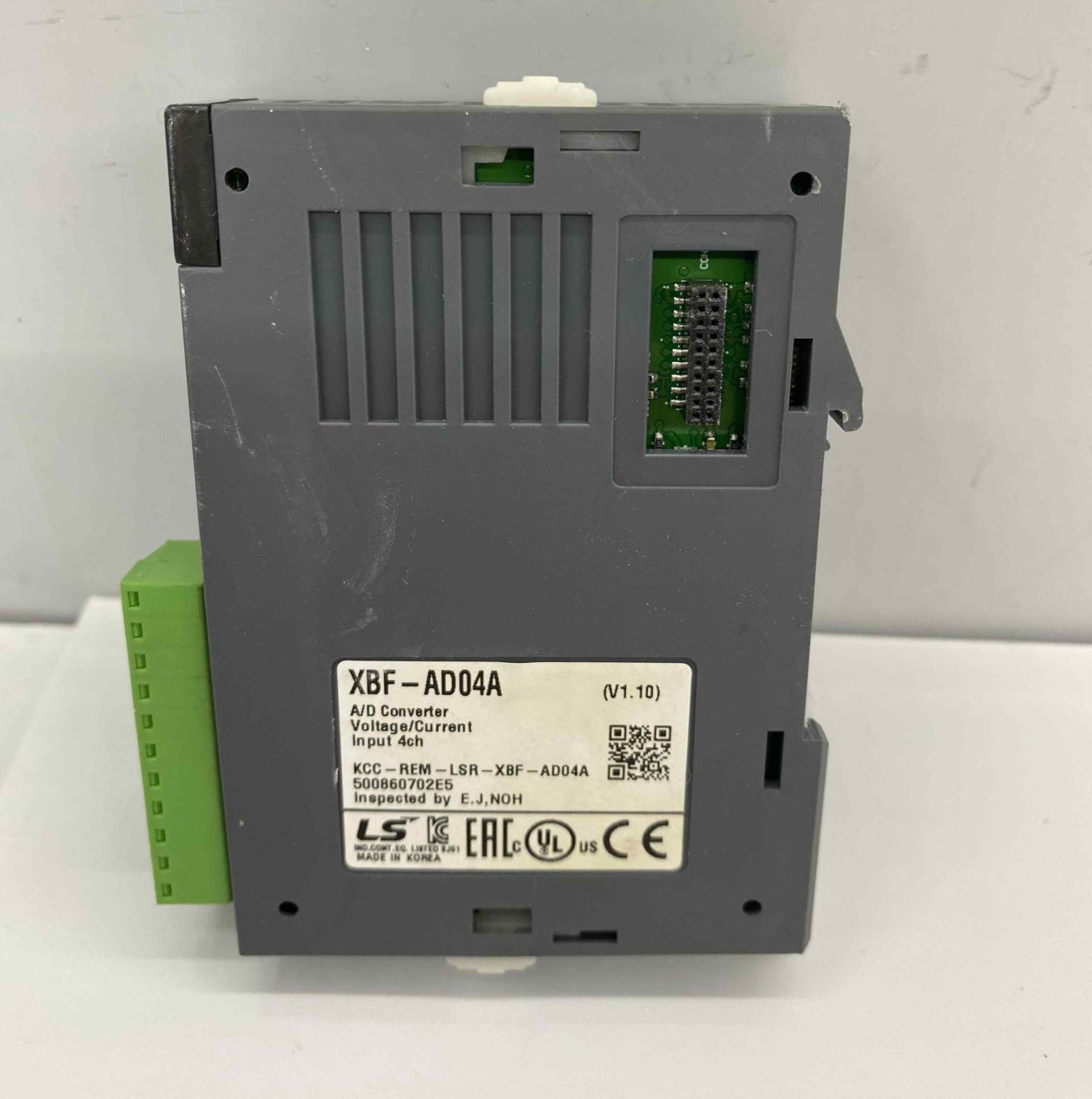 LS XBF-AD04A  PLC