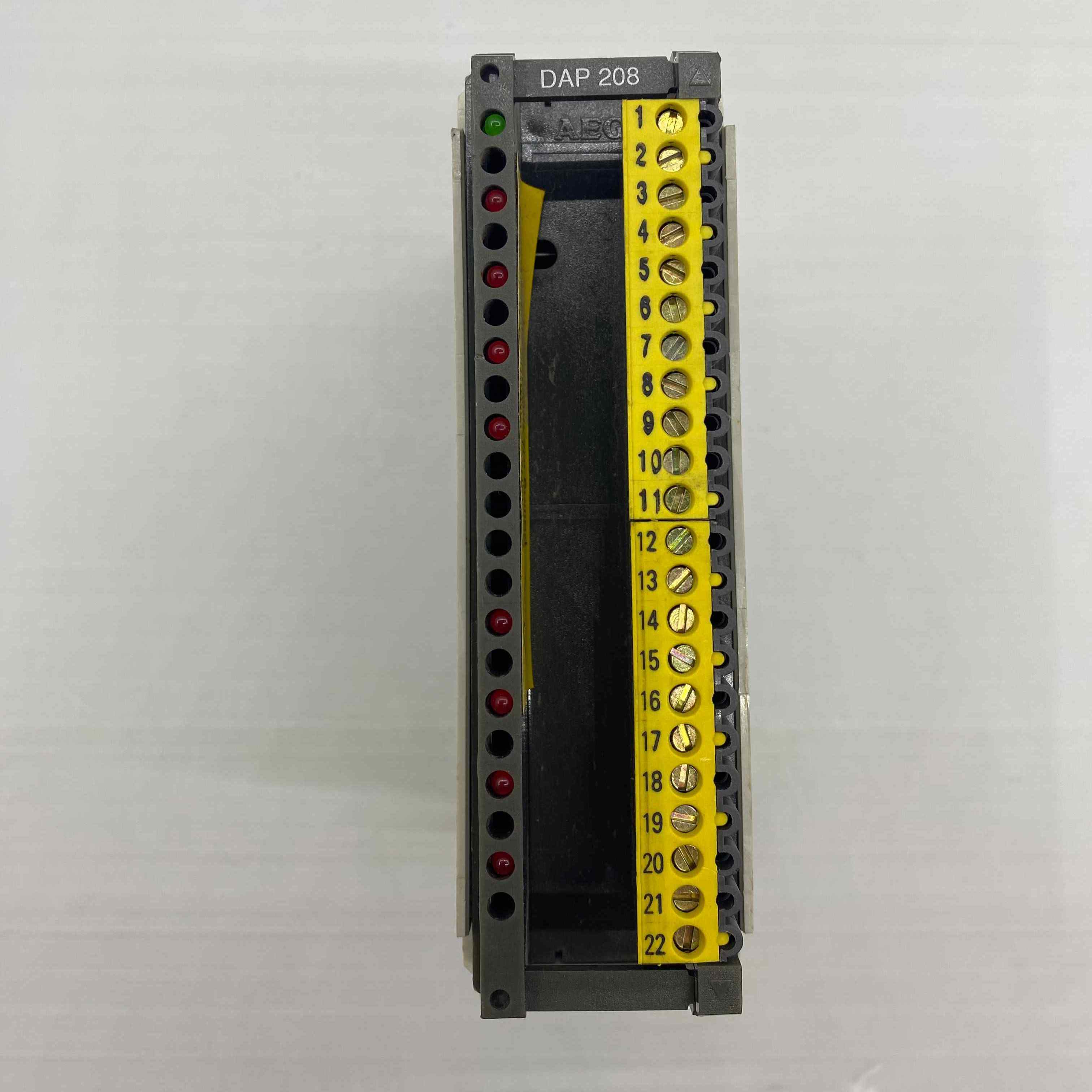 SCHNEİDER DAP208/AS-BDAP-208 DİG. İNPUT PLC