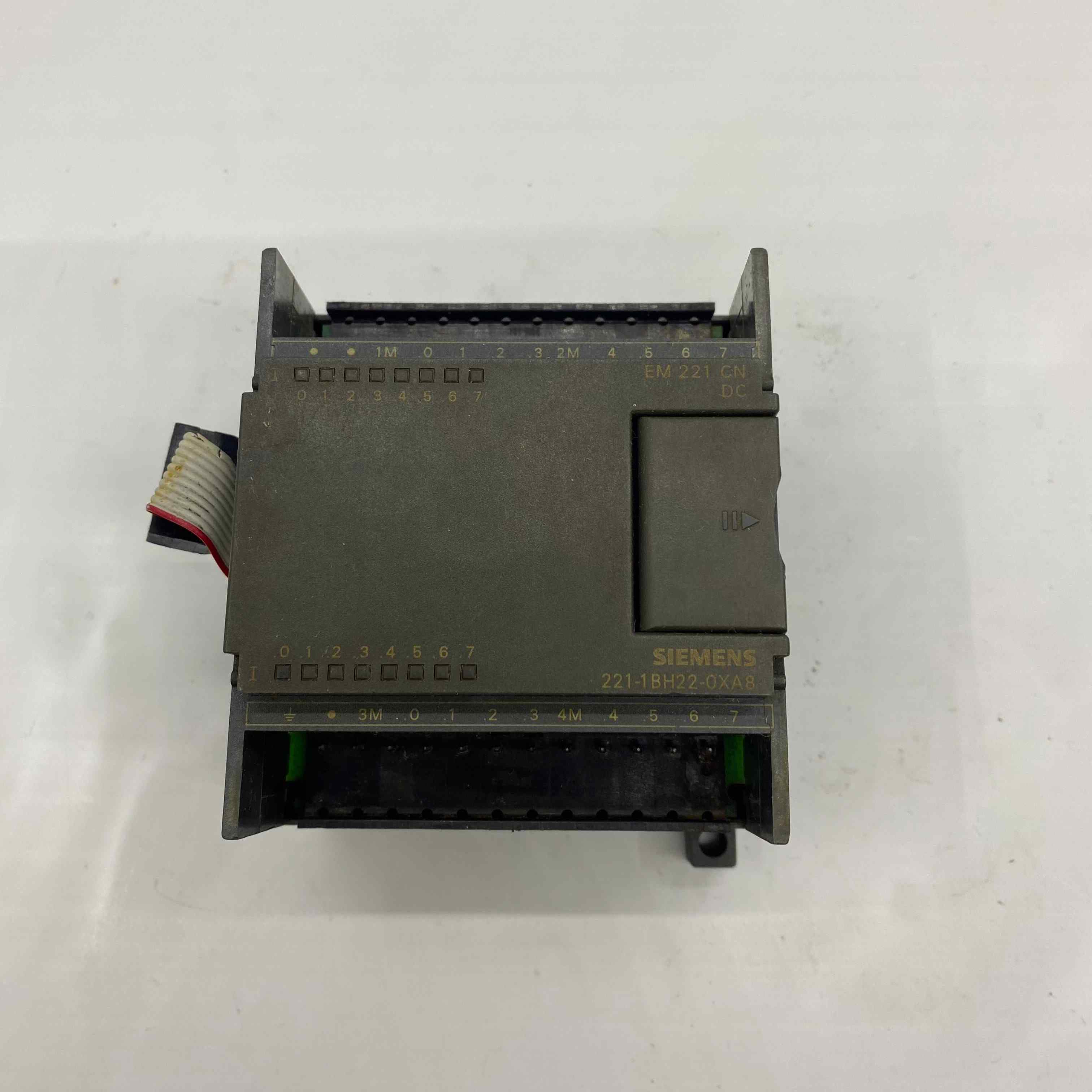 SIEMENS 6ES7221-1BH22-0XA8  PLC