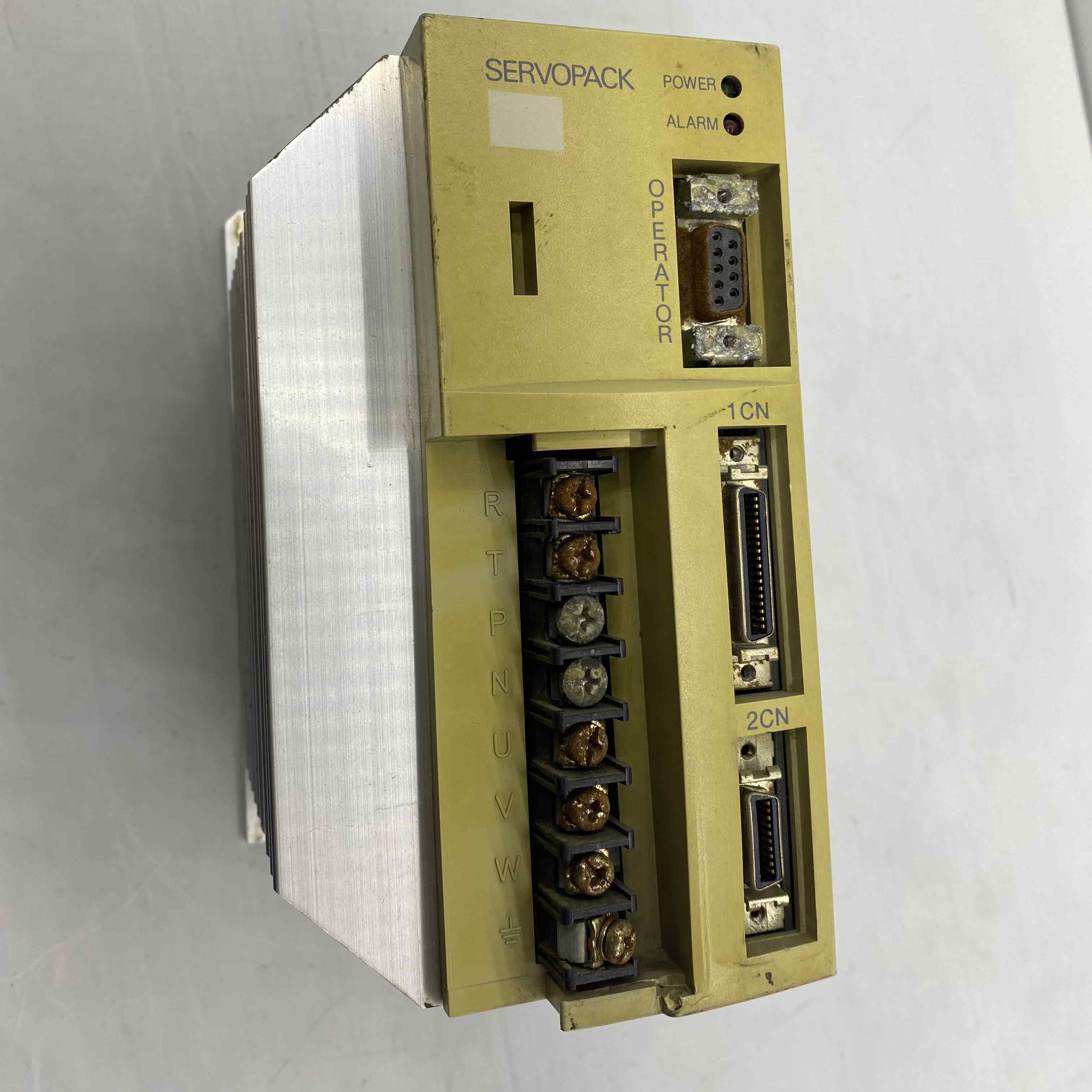 YASKAWA SGDA-08AP 0.75KW 220V SERVO SÜRÜCÜ