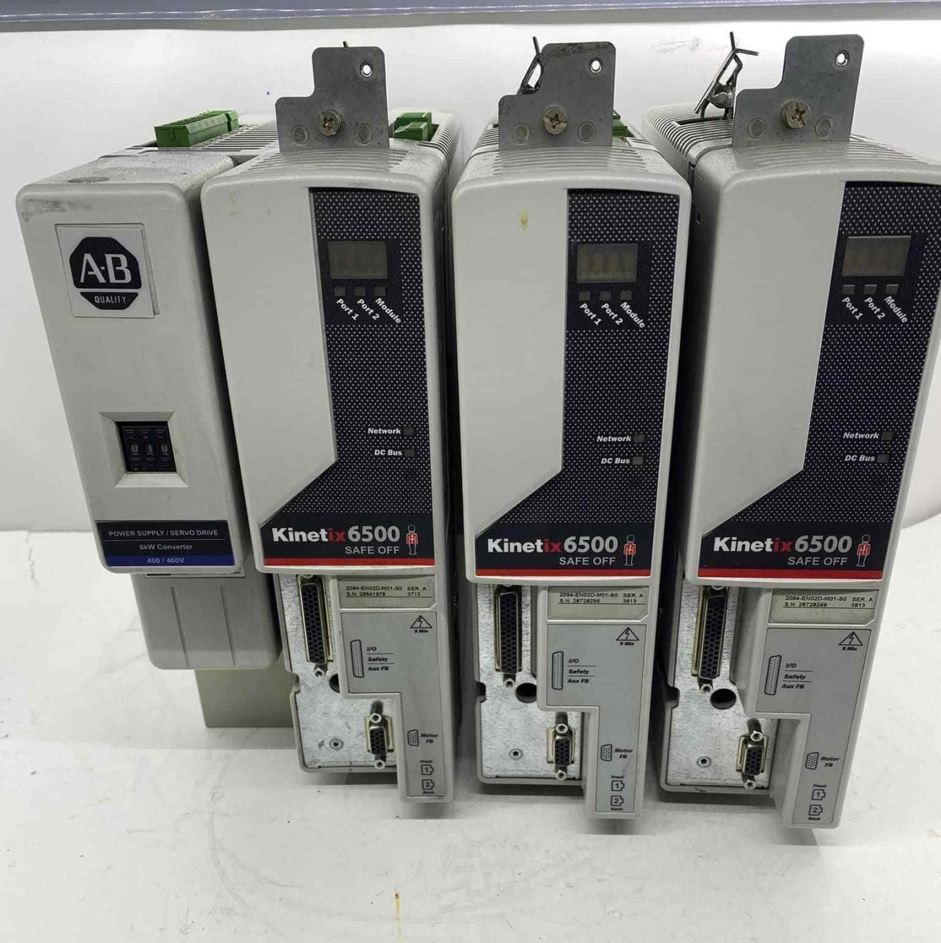 ALLEN BRADLEY 2094-BM01-M 8.6A 650VDC  9A SERVO SÜRÜCÜ
