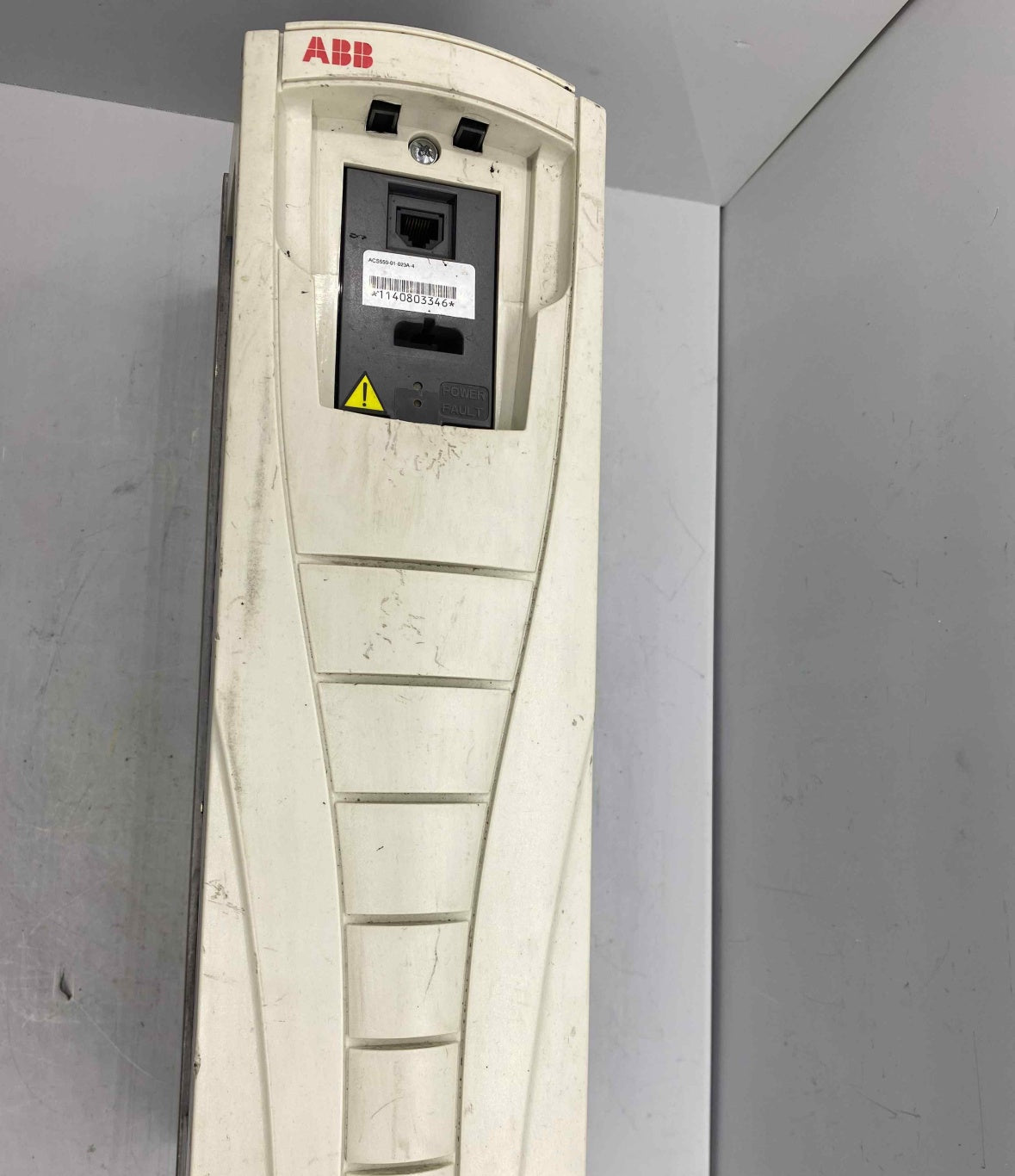 ABB ACS550-01-023A-1 7.5/11KW 380V SÜRÜCÜ