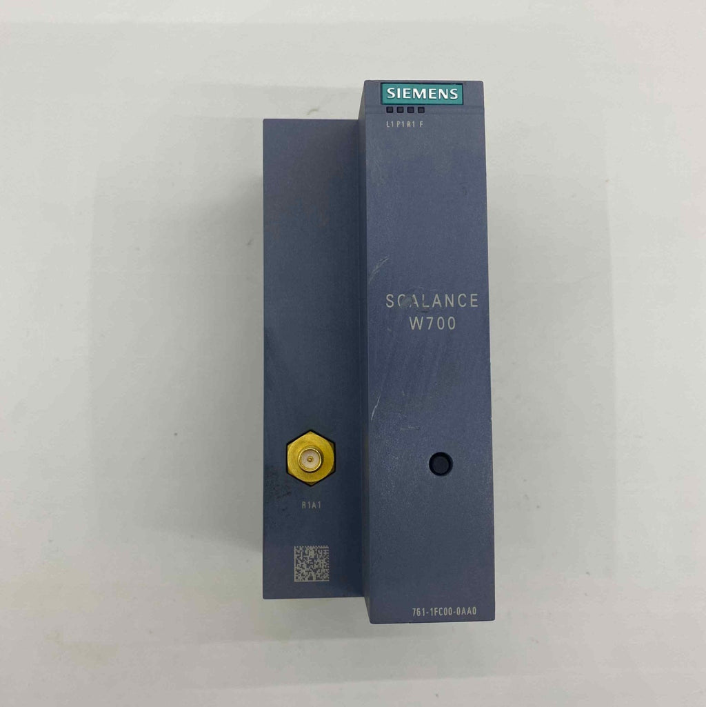 SIEMENS 6GK5761-1FC00-0AA0  PLC