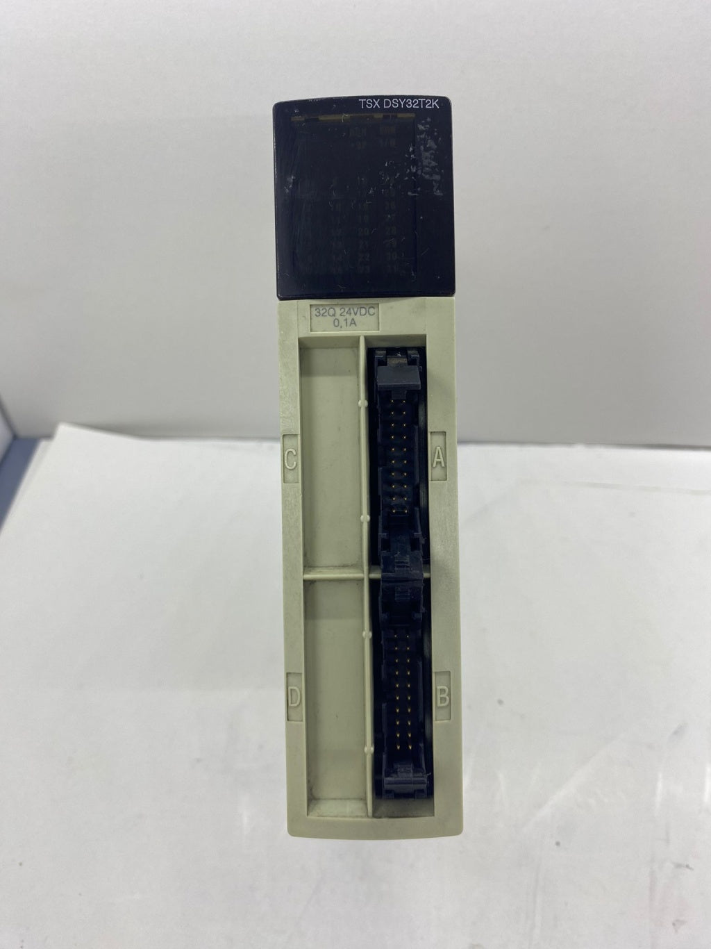 SCHNEİDER TSXDSY32T2K  PLC