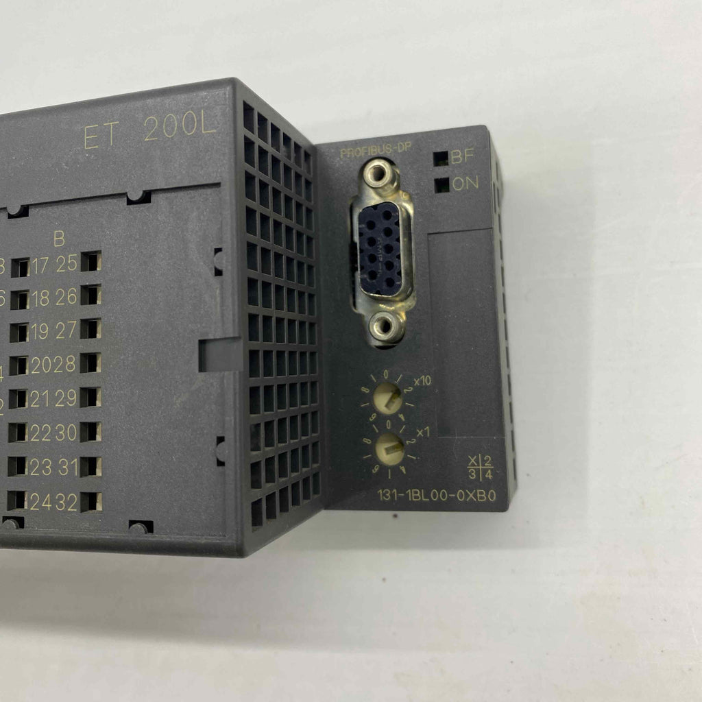 SIEMENS 6ES7 131-1BL00-0XB0  PLC