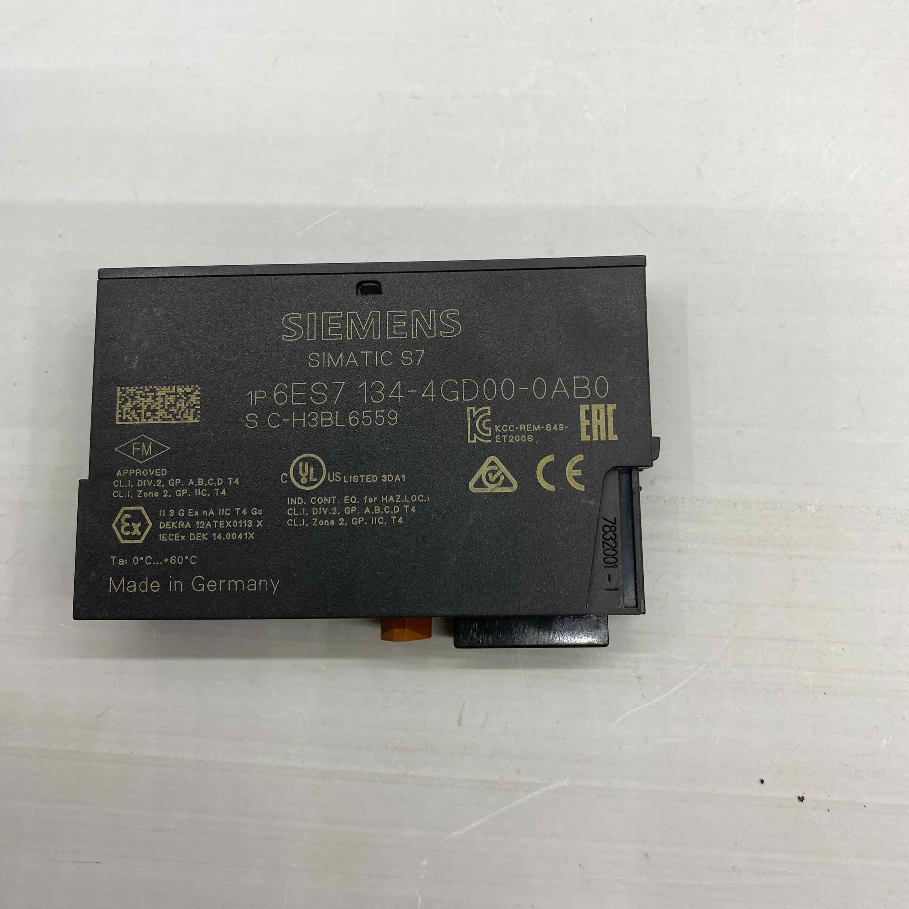 SIEMENS 6ES7134-4GD00-0AB0 BELIRTILMEDI 4 ANALOG INPUT