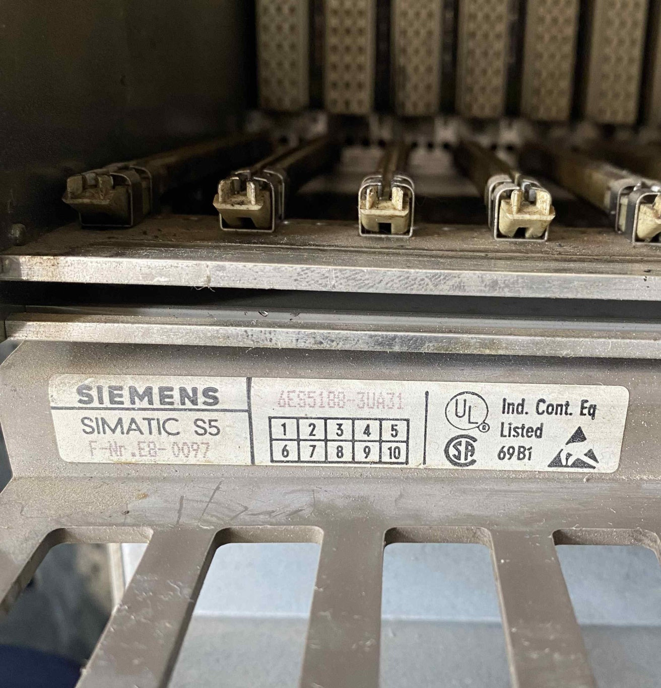 SIEMENS 6ES5188-3UA31  PLC TERMİNAL BLOĞU