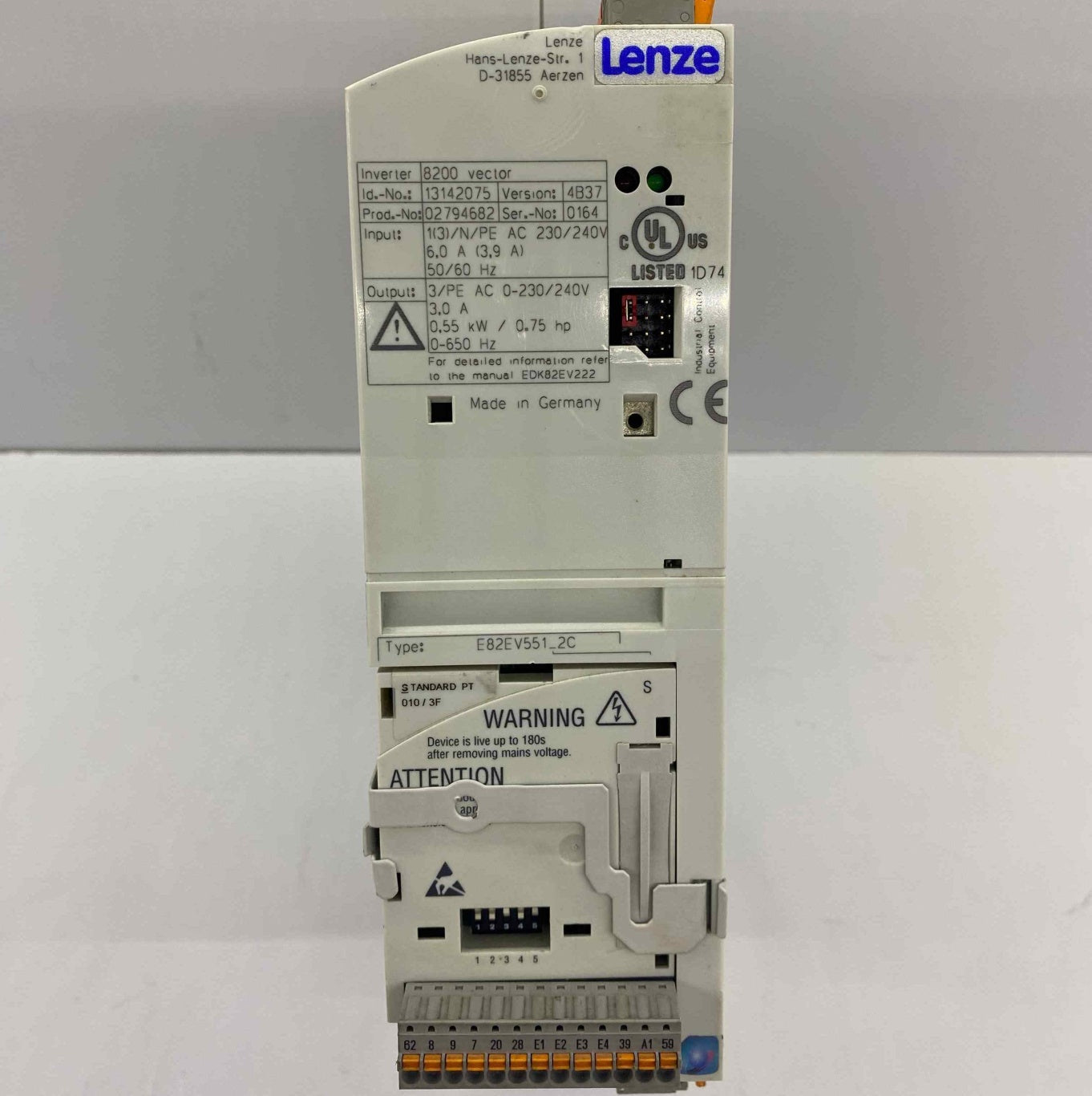 LENZE E82EV551-2C 0.55KW 220V SÜRÜCÜ