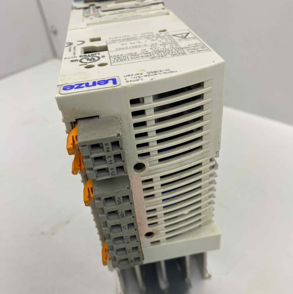 LENZE E82EV551-2C 0.55KW 220V SÜRÜCÜ