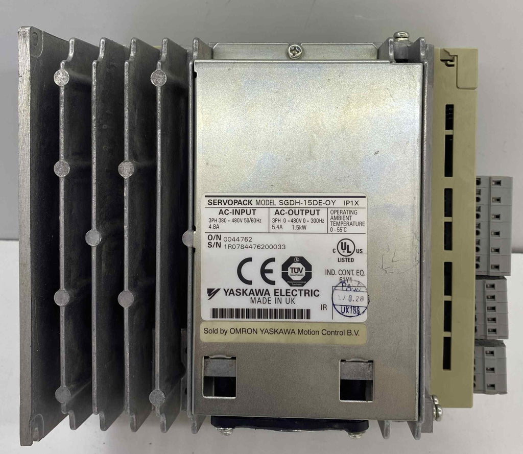 YASKAWA SGDH-15DE-OY 1.5KW  380V SERVO SÜRÜCÜ