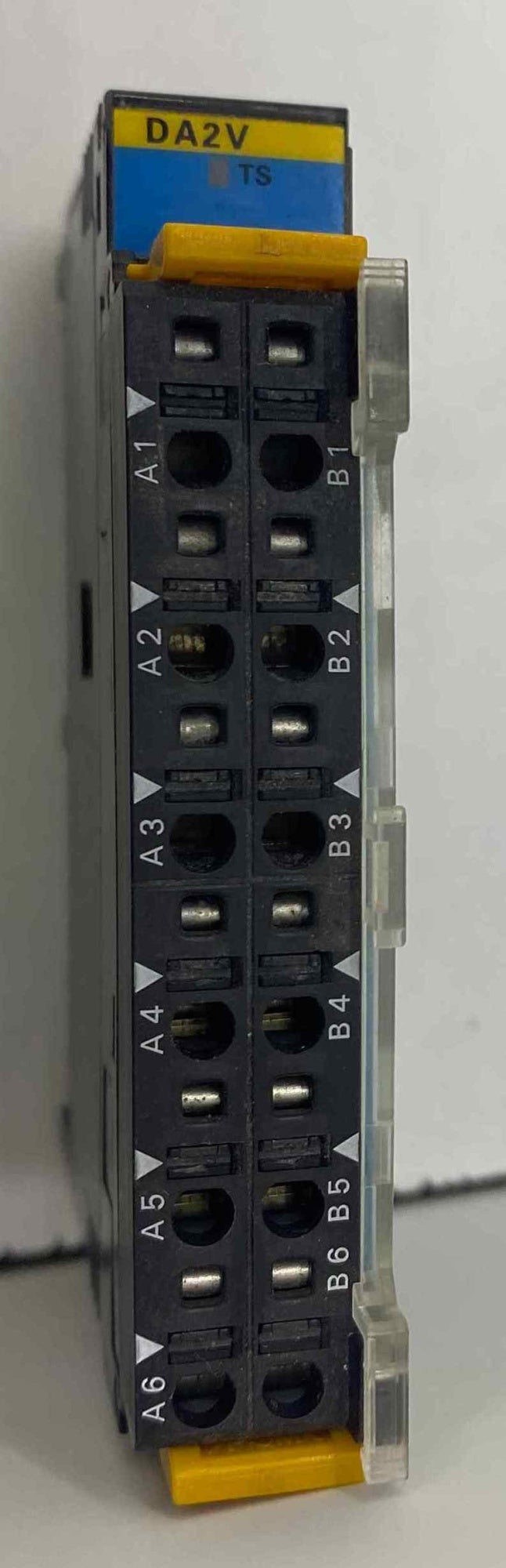 OMRON GRT1-DA2V  PLC