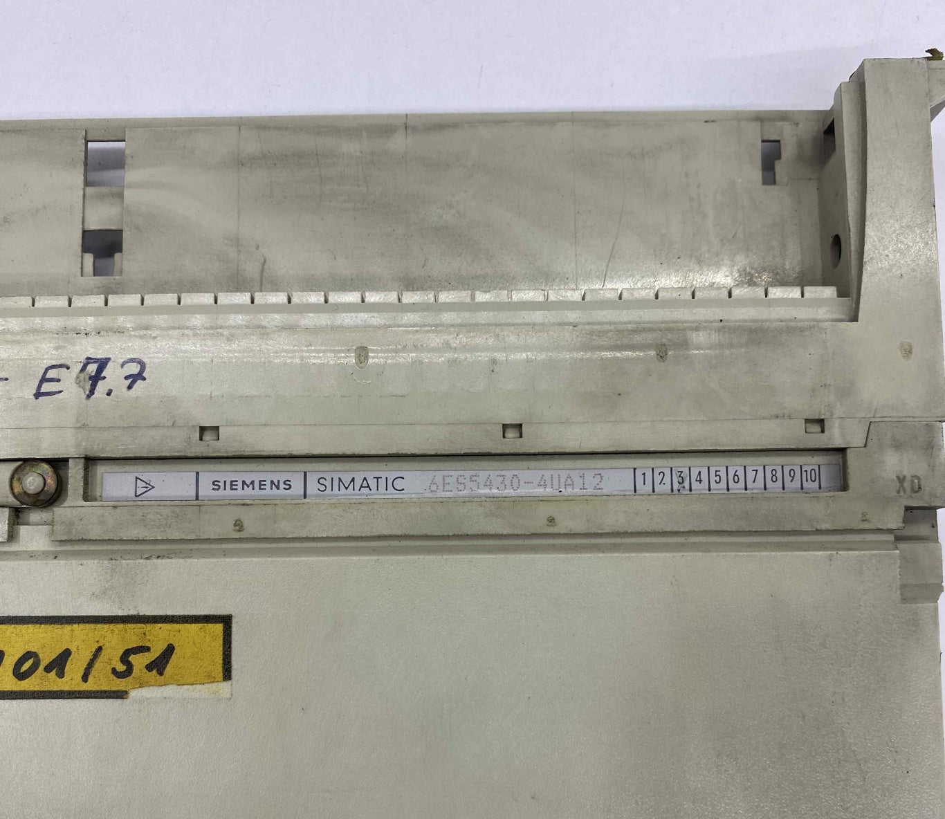 SIEMENS 6ES5430-4UA12  PLC