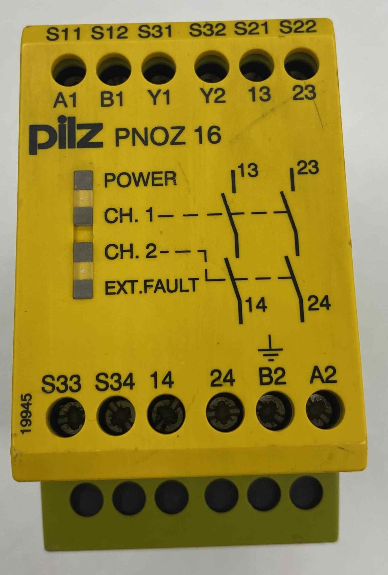 PILZ PNOZ16 110VAC-24VDC 2S SINYAL ÇEVIRICI