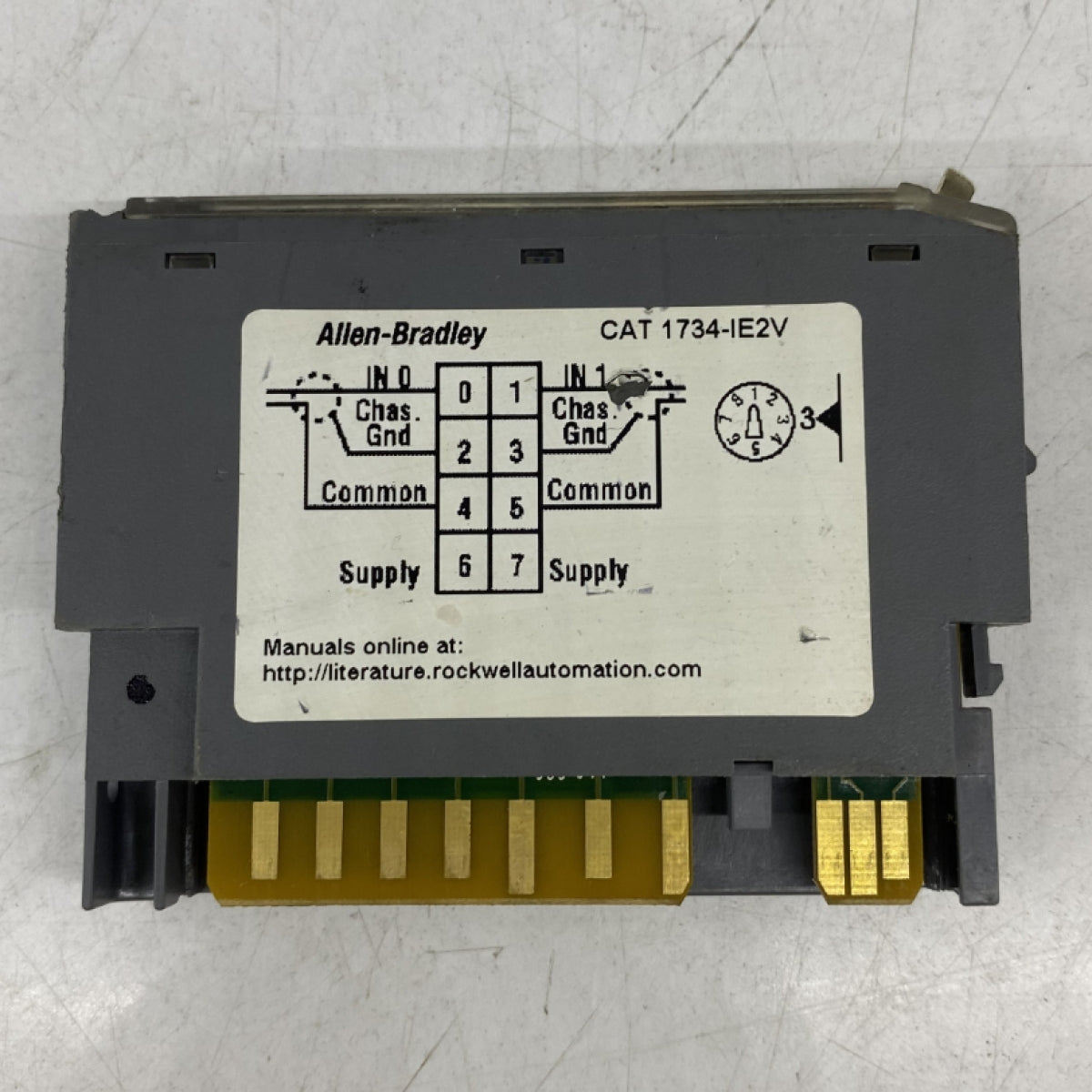 ALLEN BRADLEY 1734-IE2V  PLC
