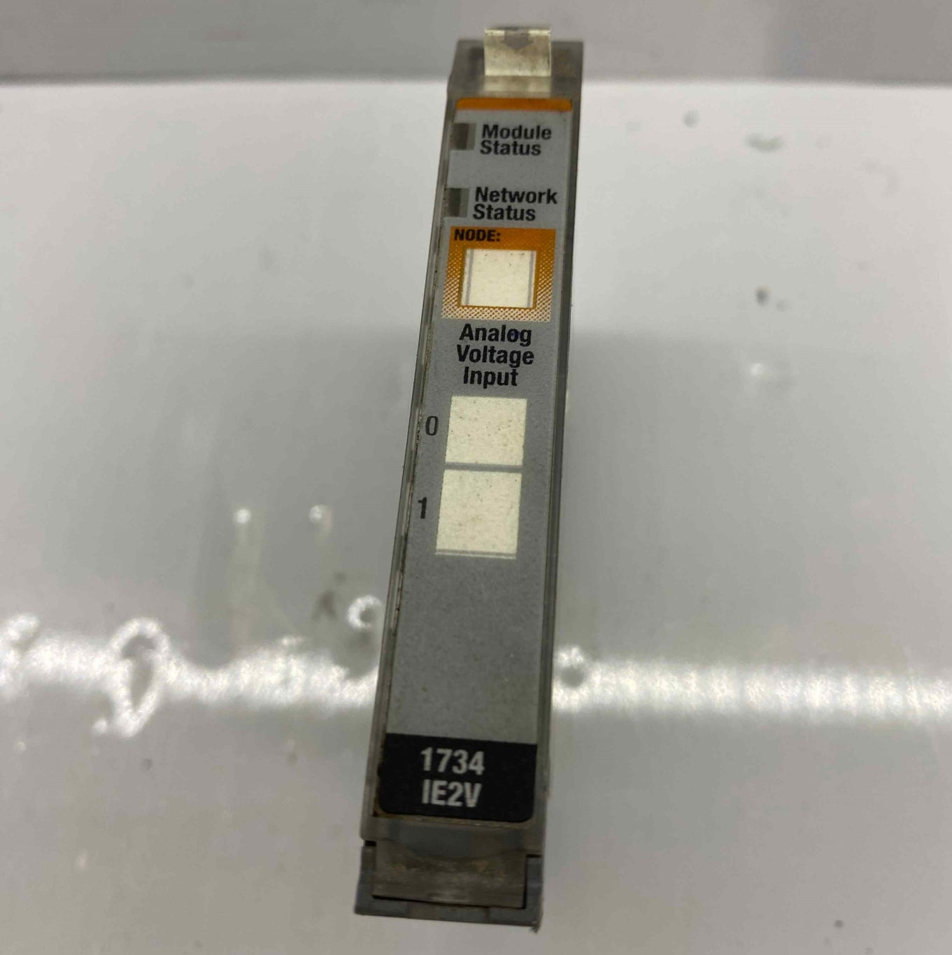 ALLEN BRADLEY 1734-IE2V  PLC