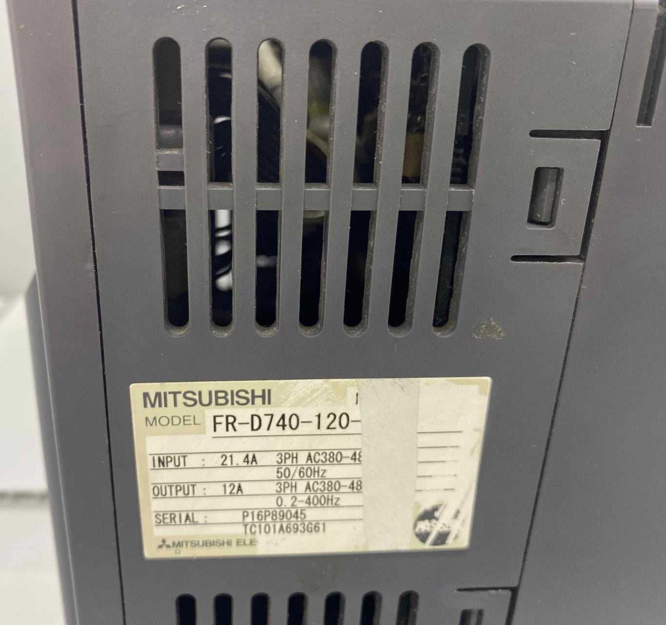 MITSUBISHI FR-D740-120-EC  400V 5.5KW  SERVO SÜRÜCÜ
