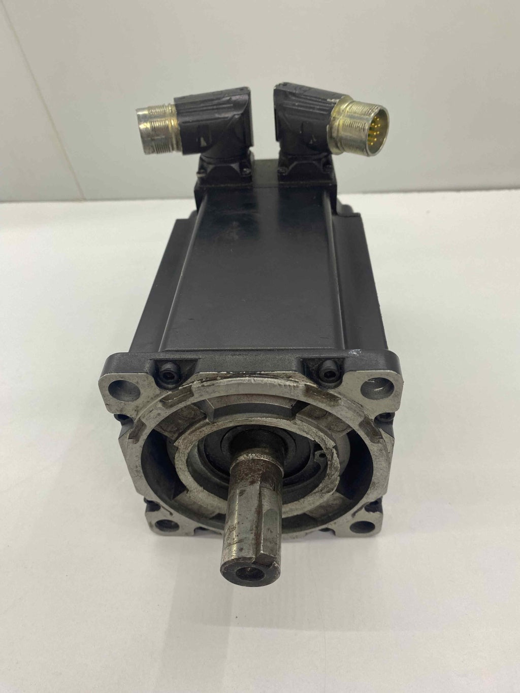 KINETIX [A-B MPL-B430P-MJ72AA]  SERVO MOTOR