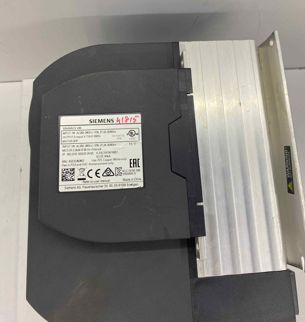 SIEMENS 6SL3 210-5BB22-2UV0 6SL3210-5BB22-2UV0 2.2KW 240V  SÜRÜCÜ