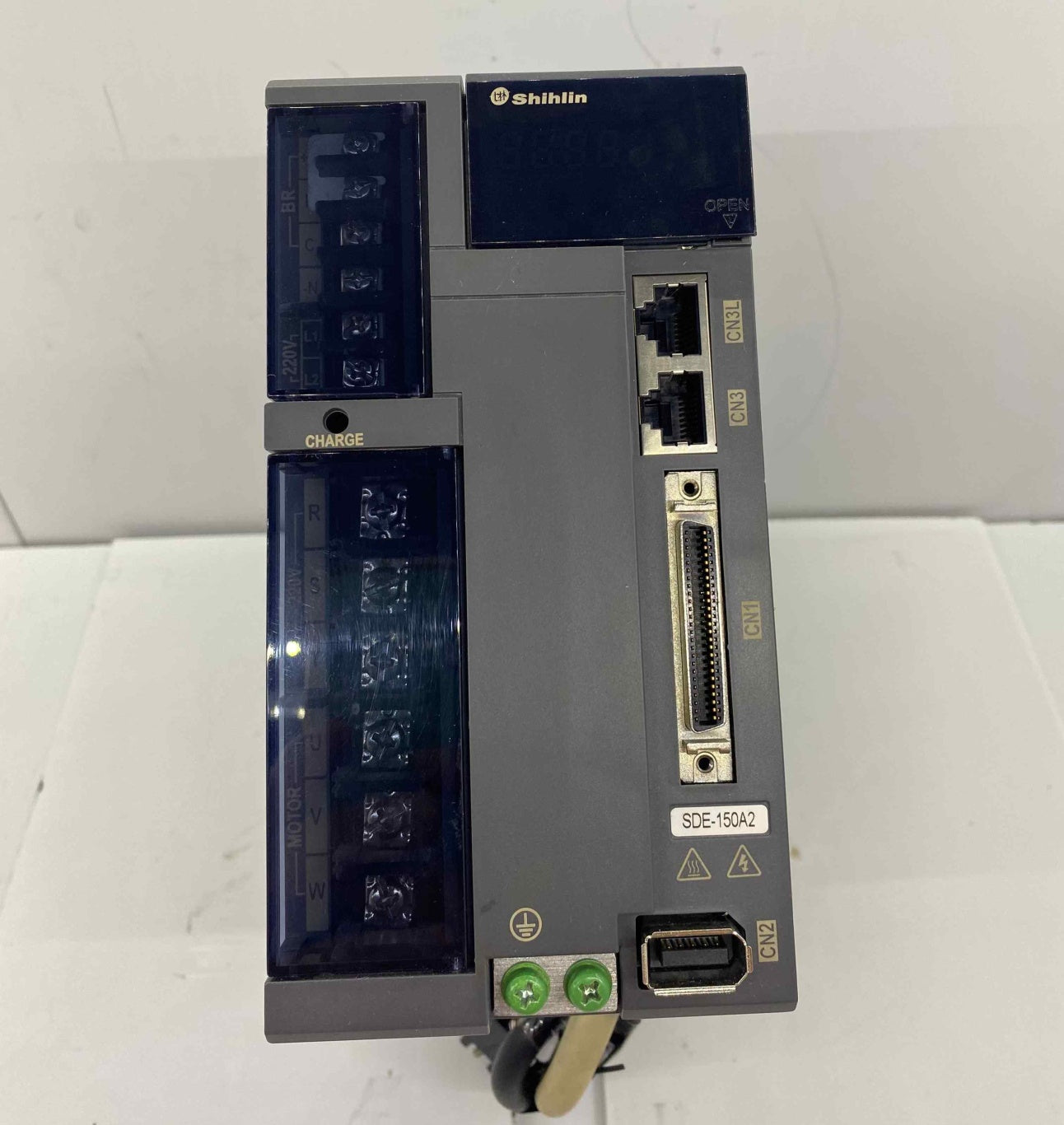 SHIHLIN SDE-150A2  1.5KW 240V   SÜRÜCÜ