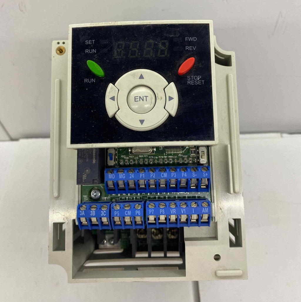 LS SV008İG5A-1  0.75KW 230V  SÜRÜCÜ