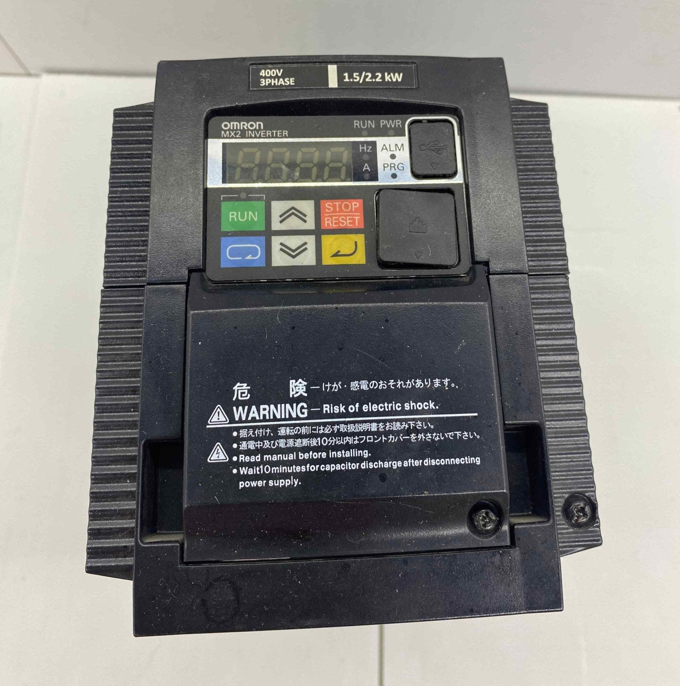 OMRON 3G3MX2-AB015-E  2.2KW 240V  SÜRÜCÜ