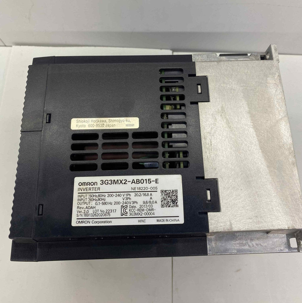 OMRON 3G3MX2-AB015-E  2.2KW 240V  SÜRÜCÜ