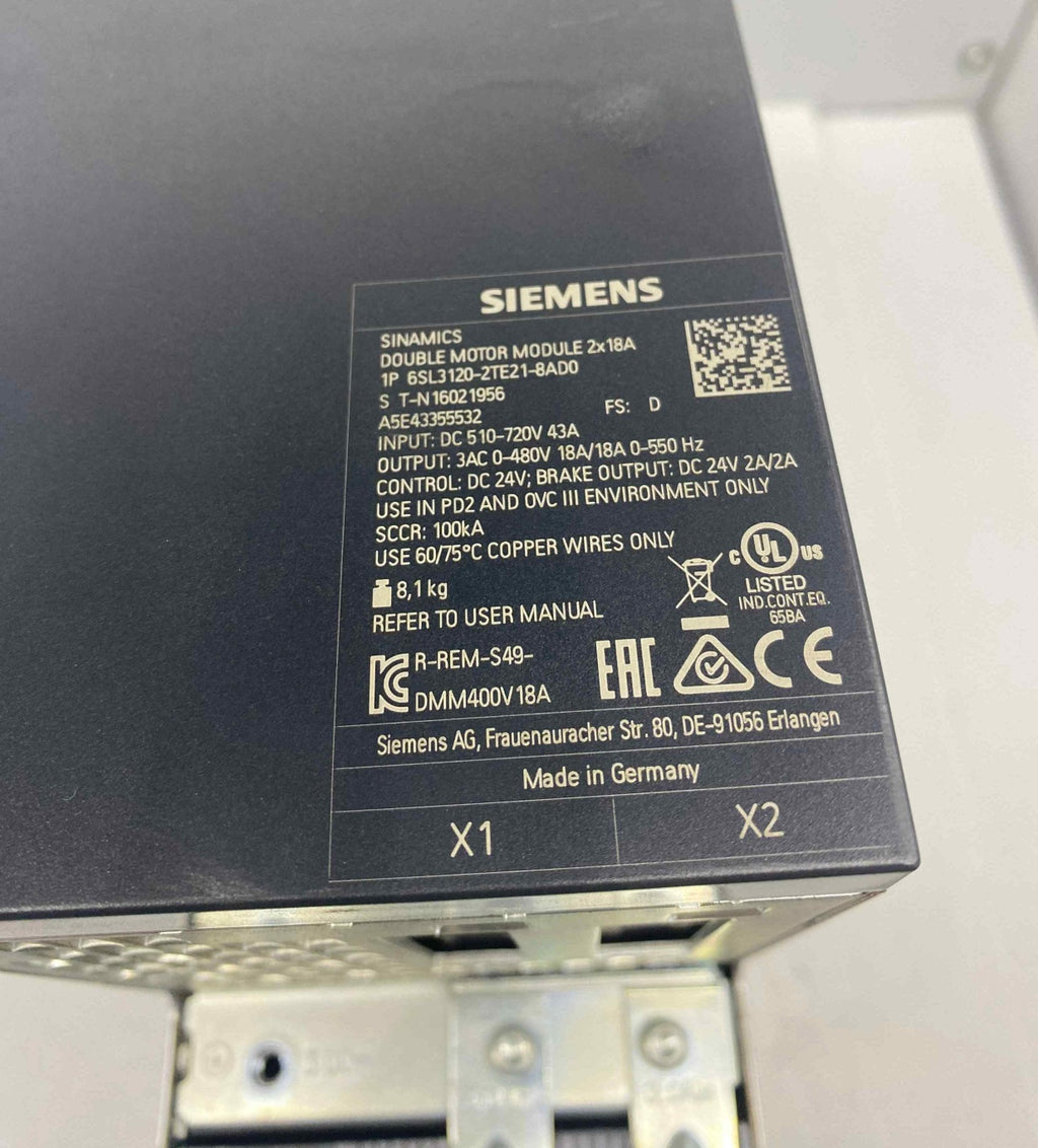 SIEMENS 6SL3 120-2TE21-8AD0    SERVO SÜRÜCÜ