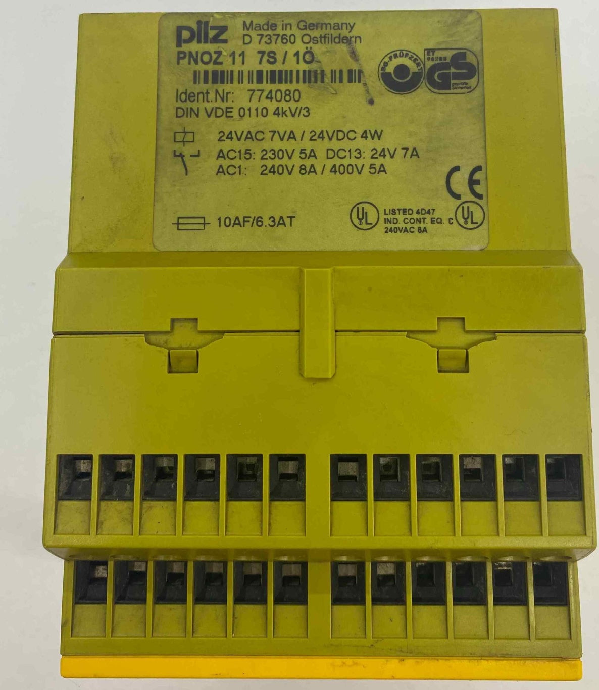 PILZ PNOZ 11 7S/1Ö 774080 EMNİYET RÖLESİ