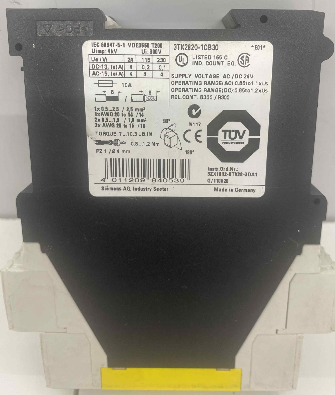 SIEMENS 3TK2820-1CB30  EMNİYET RÖLESİ