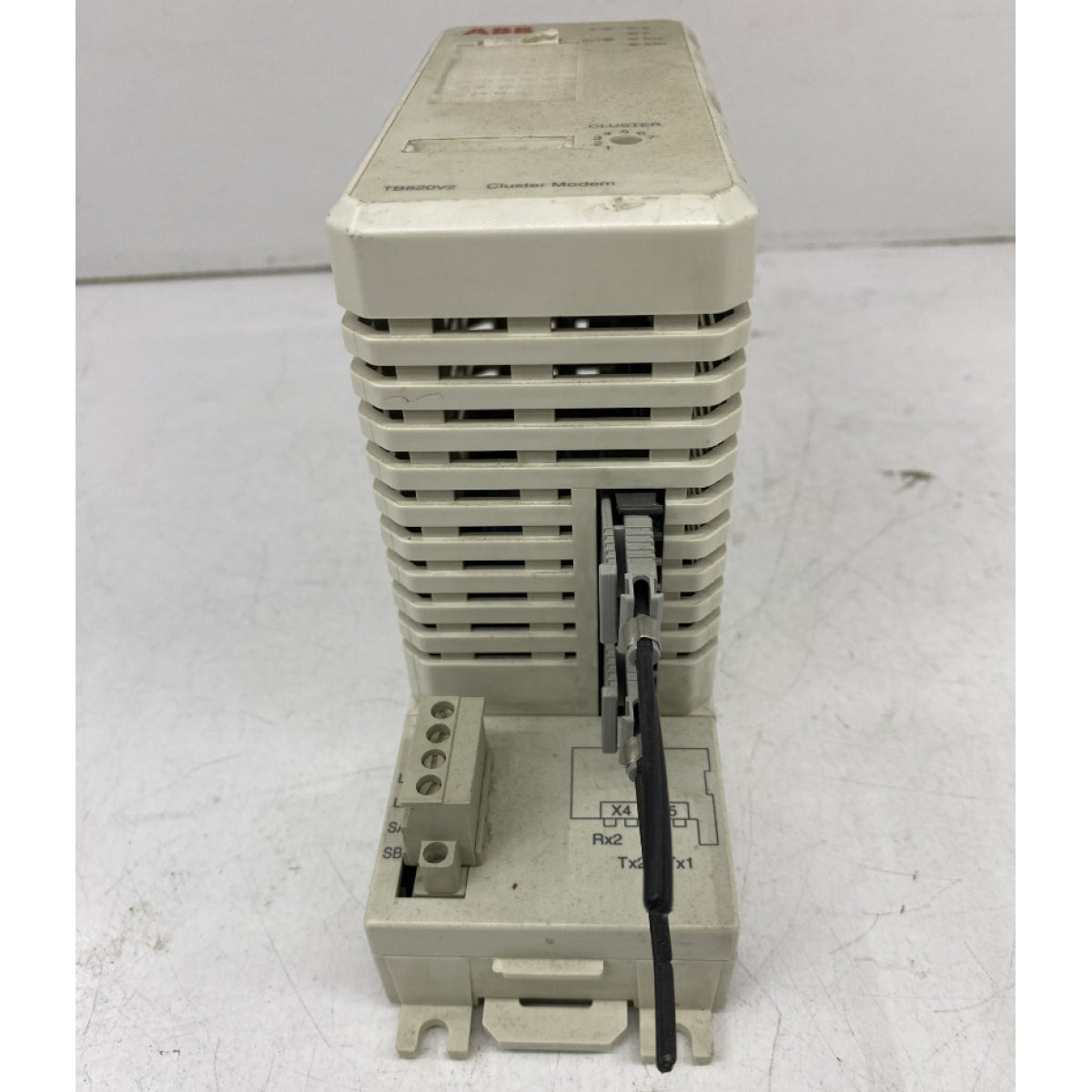 ABB 3BSE013208R1   PLC MODUL