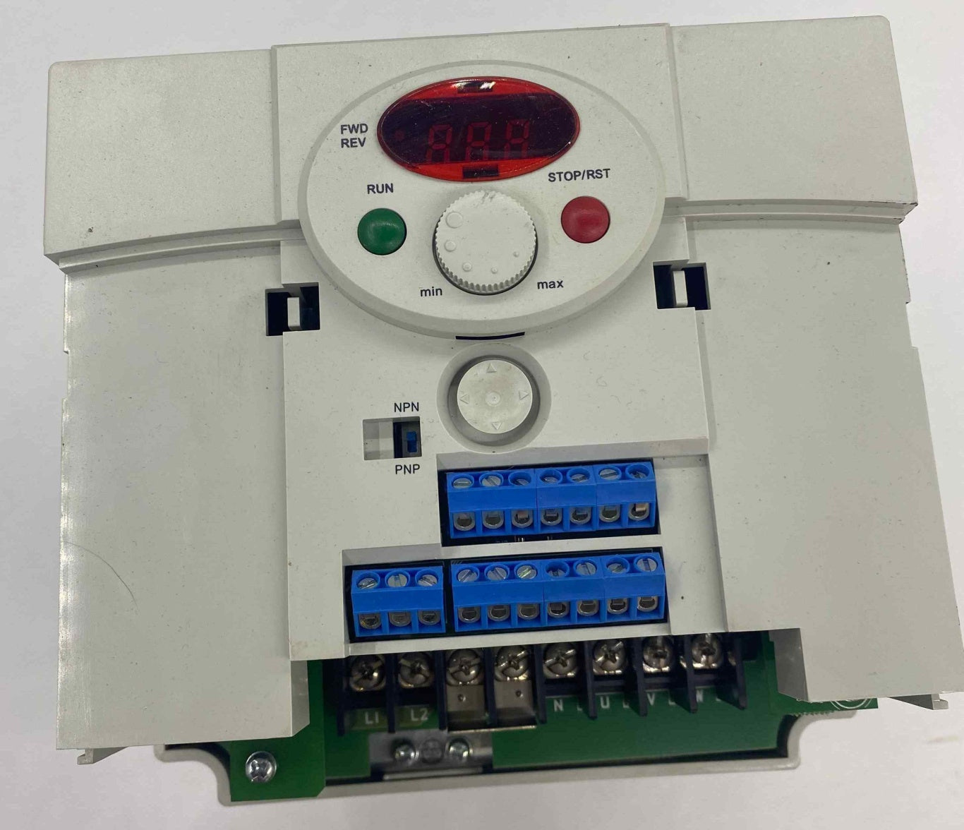 LS SV022İC5-1  230V 2.2KW  SÜRÜCÜ