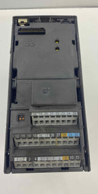 SIEMENS 6SE6 440-2UD17-5AA1 6SE6440-2UD17-5AA1 480V 0.75KW  SÜRÜCÜ