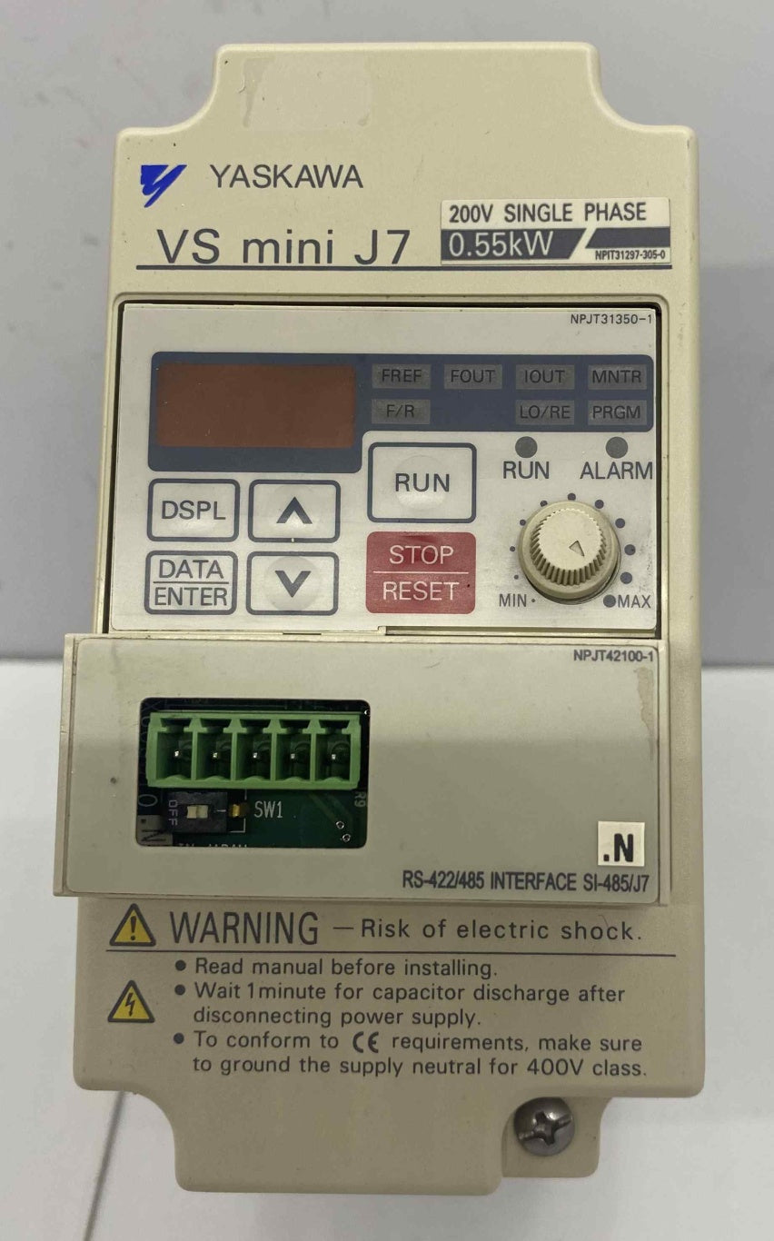 YASKAWA CIMR-J7ACB0P4  240V 0.55 KW  SÜRÜCÜ